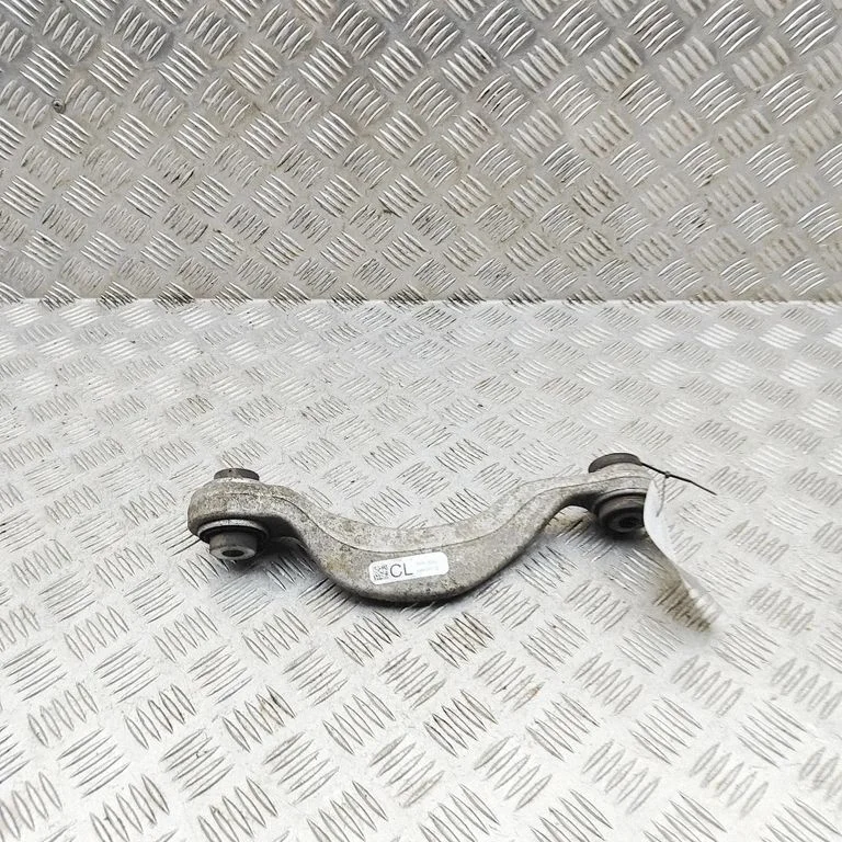 Tagumine ülemine õõtshoob 6890007