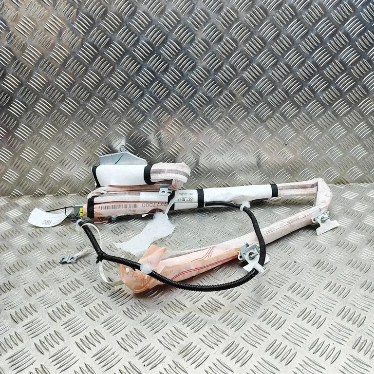 Jumta drošības spilvens (aizkars) – Nissan Leaf II (ZE1) (2017-2025)