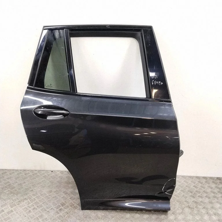 Aizmugurējās durvis – BMW iX3 G08 (2020-)