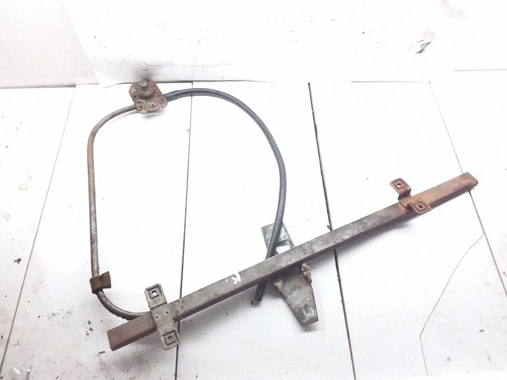 Front door manual window regulator – Volkswagen I LT (1975-1996)