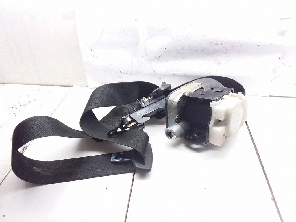 Front seatbelt – Saab 9-3 Ver1 (1998-2005)