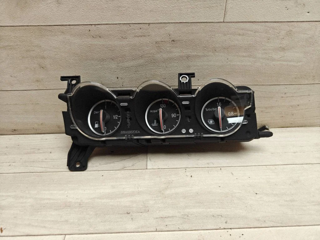 Speedometer (instrument cluster)