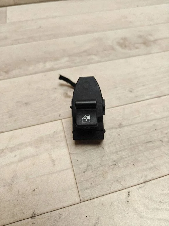 Electric window control switch