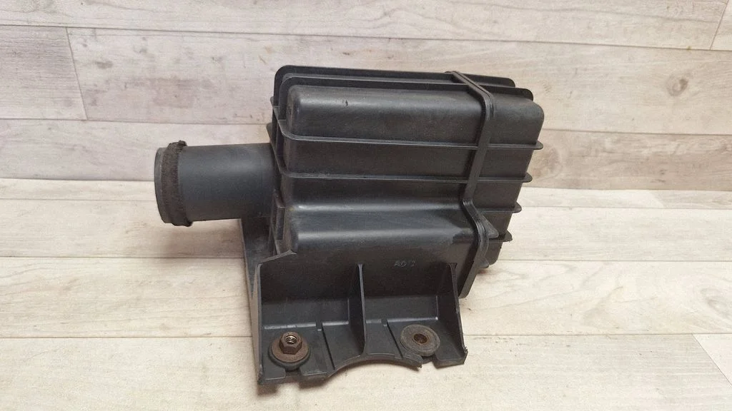 Air filter box