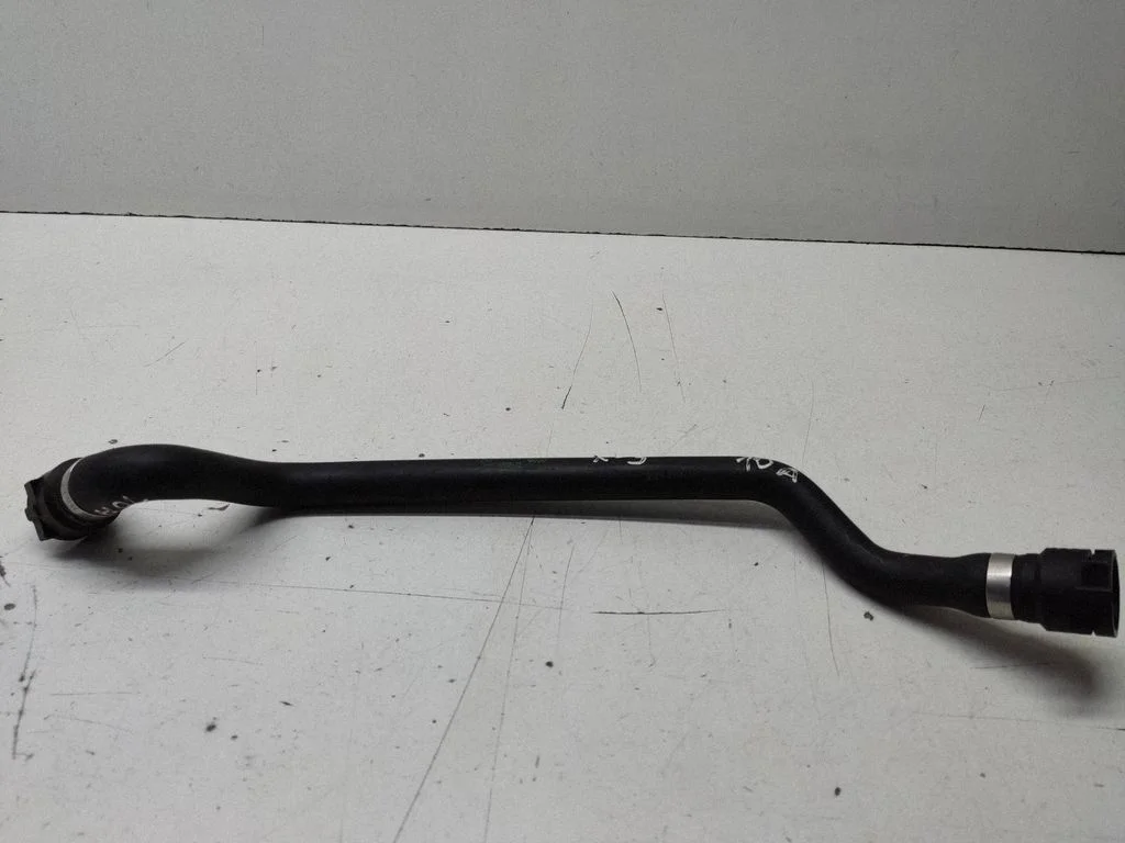 Mootori jahutusvedeliku toru / voolik – BMW X3 E83 (2003-2010)