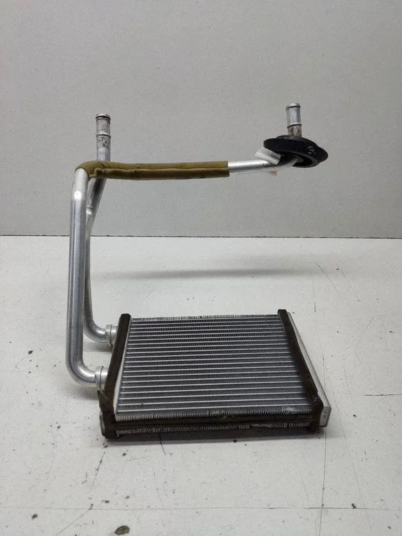 Salongi küttekeha radiaator – Nissan 370Z (2009-2020)