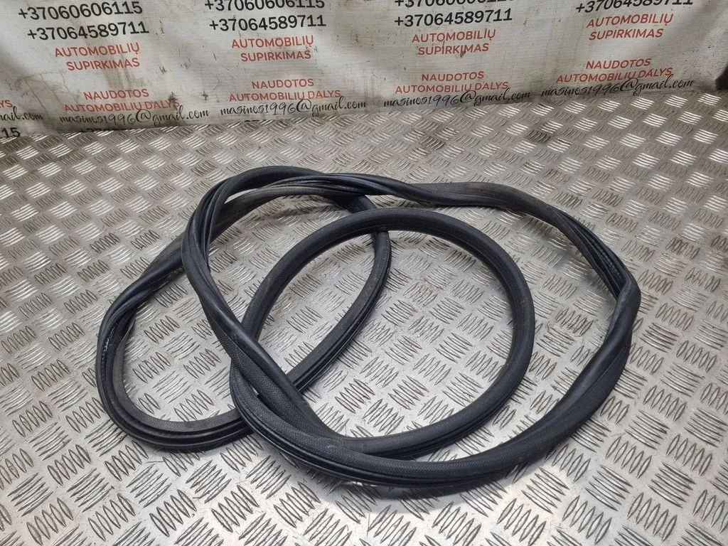 Esiukse tihend (kere pool) – Seat Alhambra (Mk1) (1996-2010)