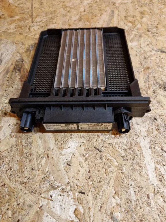 Elektriline salongi küttekeha radiaator – Volvo XC60 (2009-2013)