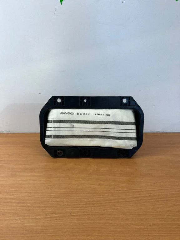 Passenger airbag – Volvo V60 (2013-2018)
