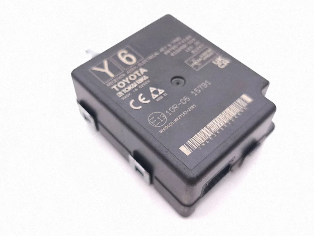 Citi vadības bloki/moduļi 897B0F4180