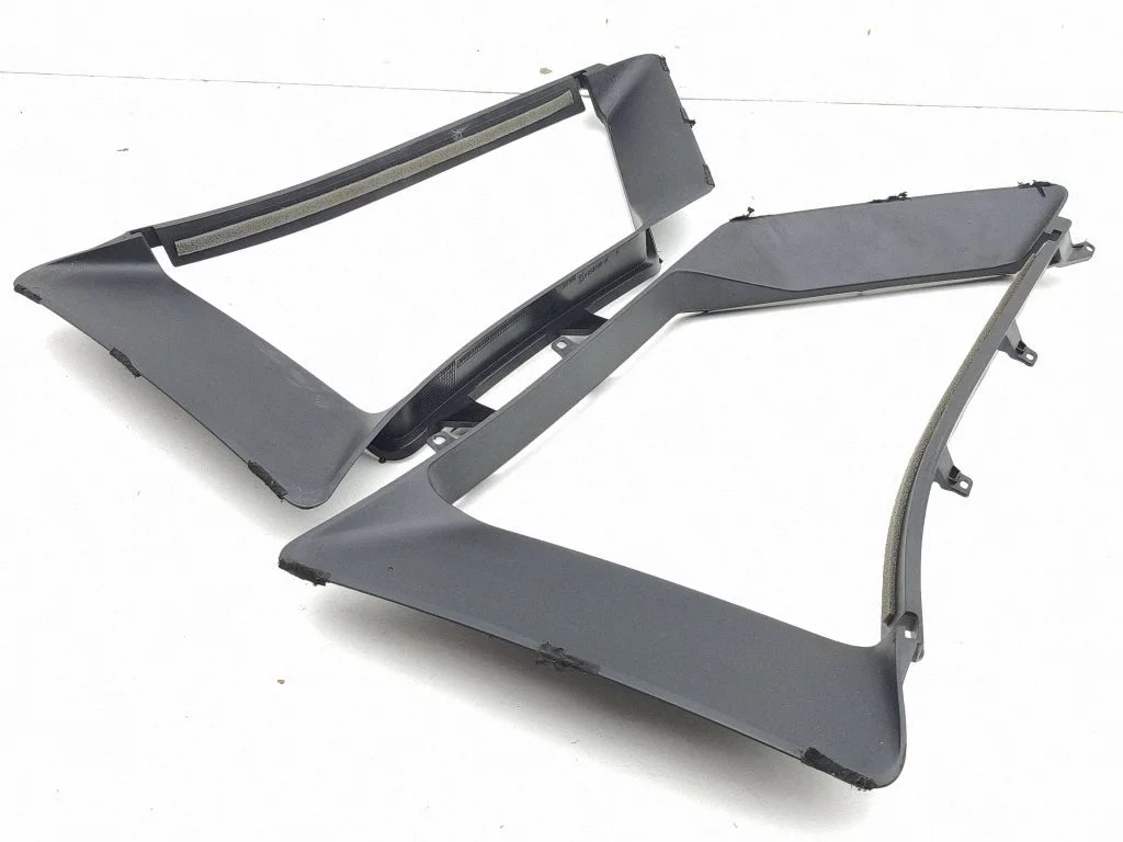 (C) piilari kate – BMW i3 (2013-)