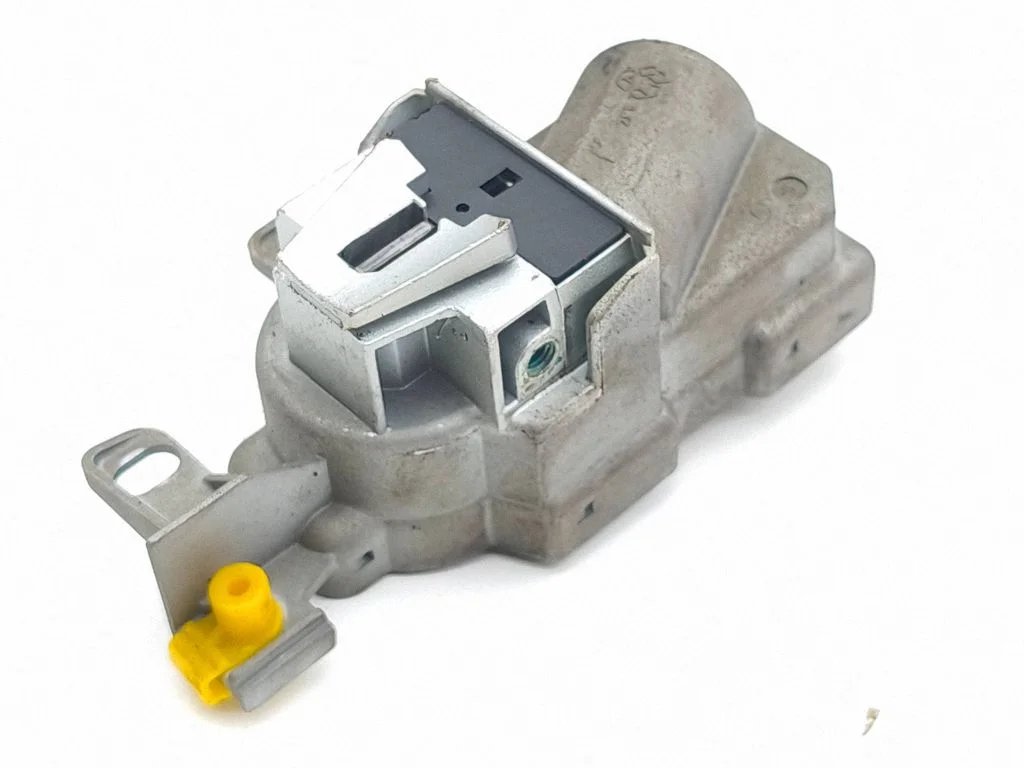 Steering wheel lock – Volvo V50 (2004-2007)
