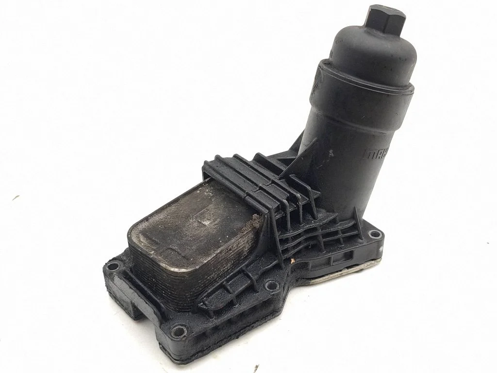 Oil filter mounting bracket – Mini Cooper Countryman R60 (2011-2016)