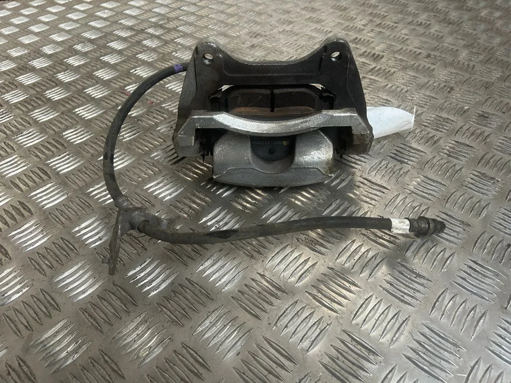 Esimene pidurisadul 58110N7100