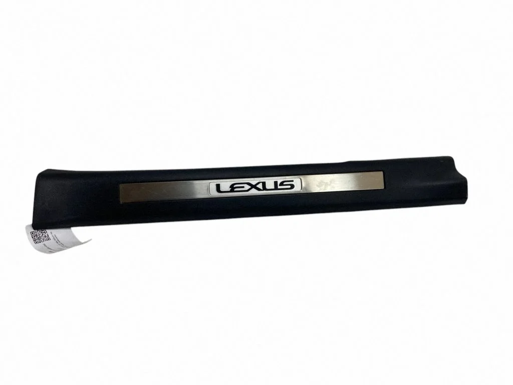 Front sill trim cover – Lexus RX 450H (2016-)