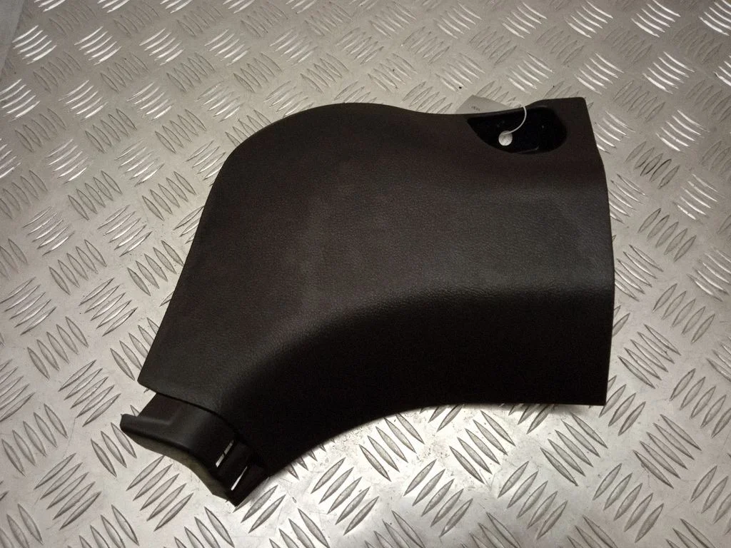Front sill trim cover – Lexus RX 450H (2016-)