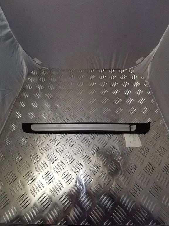 Front sill trim cover 4G0853373K
