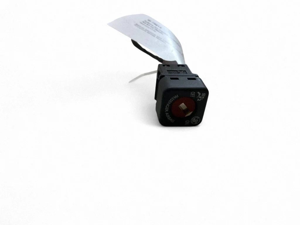 Passenger airbag on/off switch – Opel Corsa F (2019-)