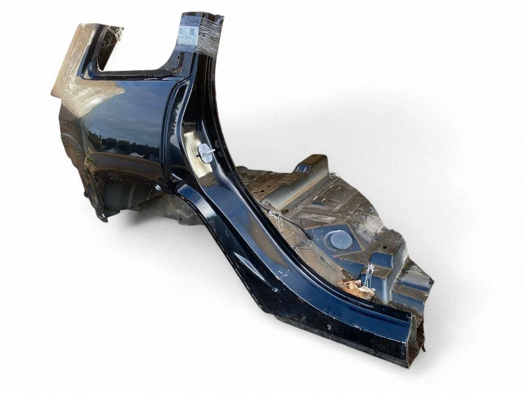 Rear quarter panel – right