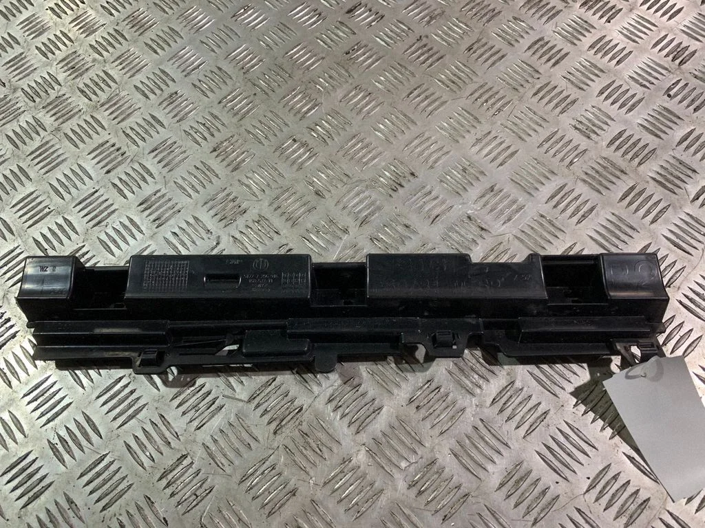 Sill supporting ledge 7256916