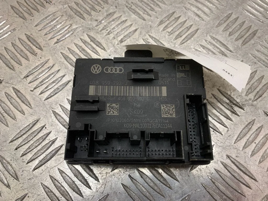 Durvju elektronikas vadības bloks – Audi A6 S6 C7 4G (2011-2018)