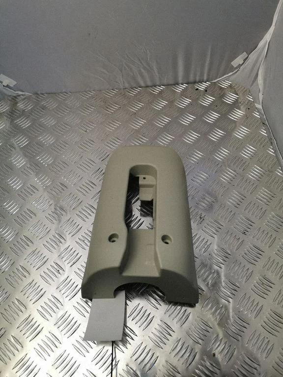 Steering wheel column trim – Volvo XC60 (2017-)