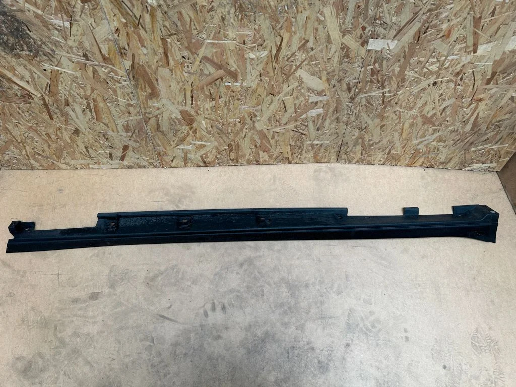 Sill – Lexus RX 450H (2016-)