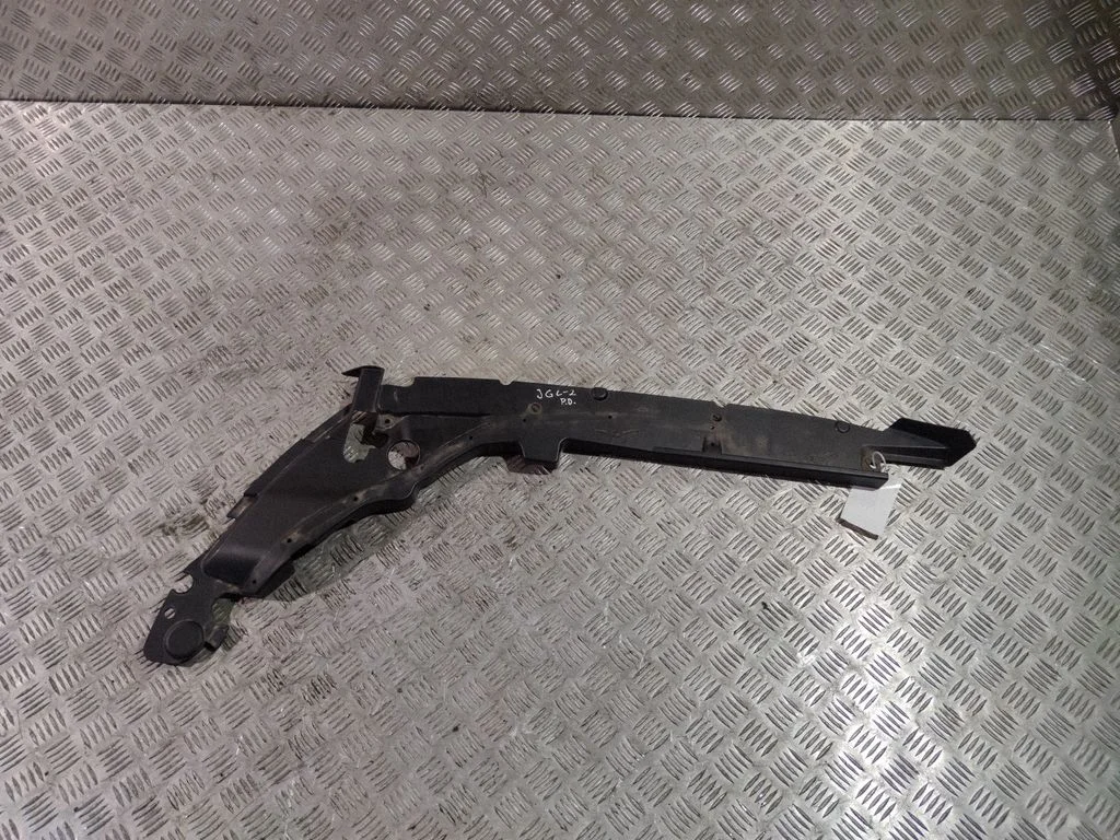 Other engine bay part 68194236AB