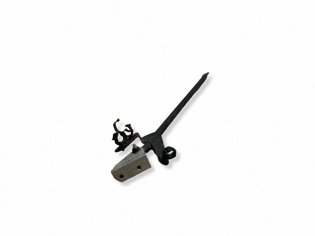 Radiatoru paneļa kronšteins 31387654