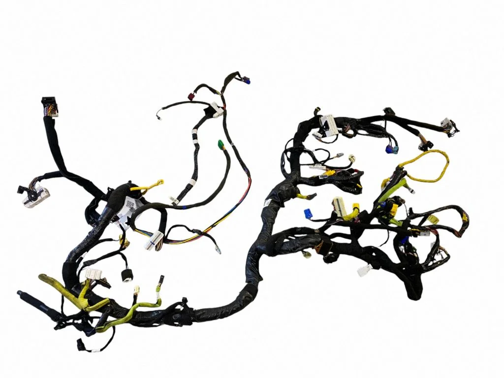 Engine installation wiring loom 91111CV400