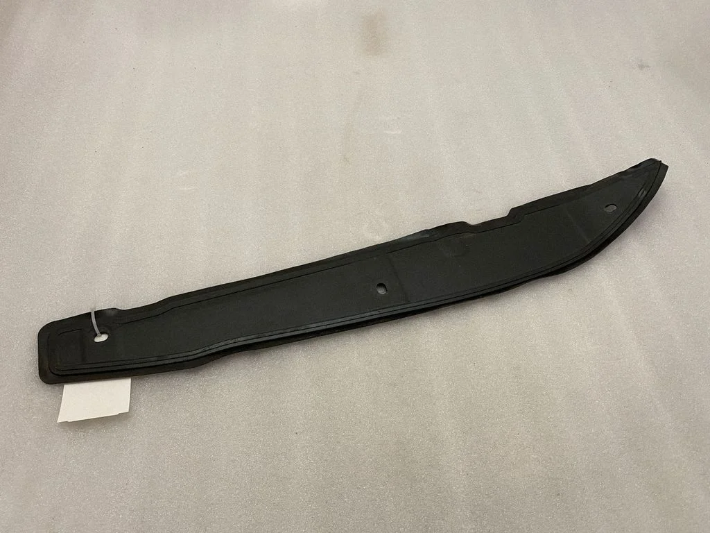 Fender end trim – Maserati Levante (2017-)