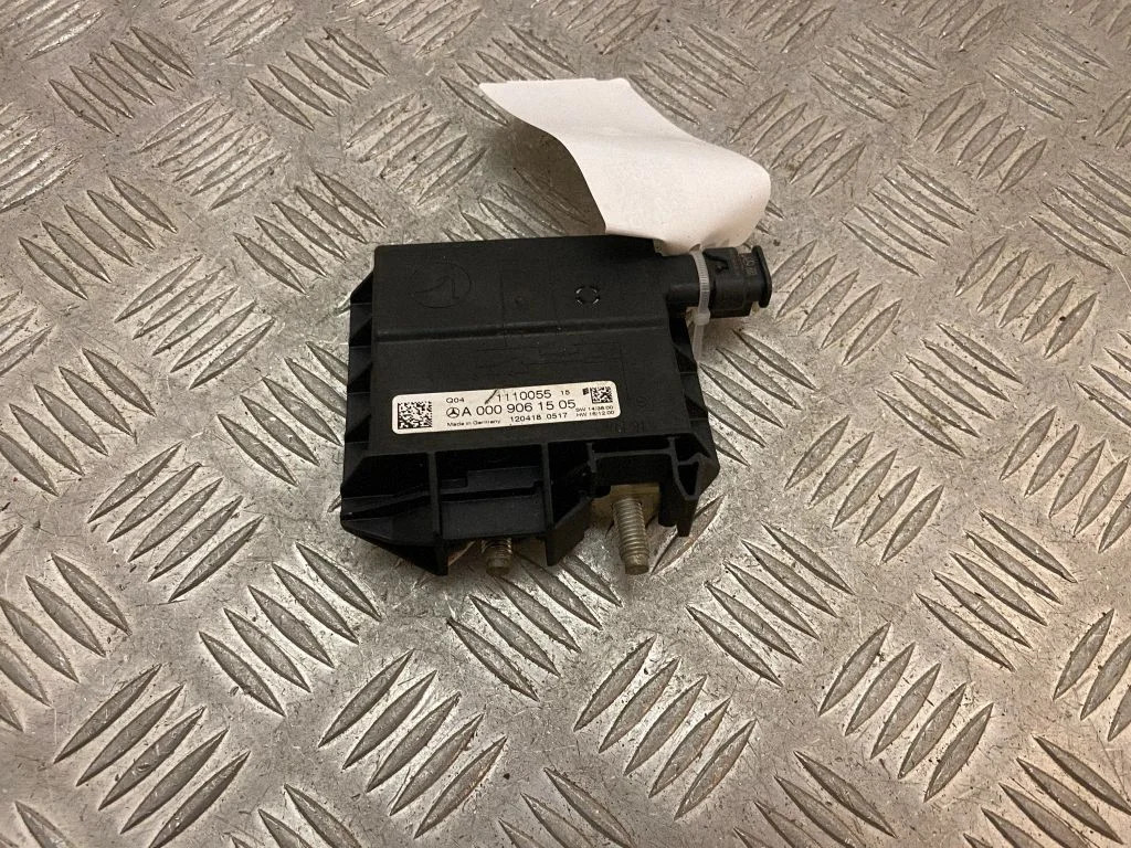 Battery relay fuse – Mercedes-Benz GLC-Class C253 (2016-)