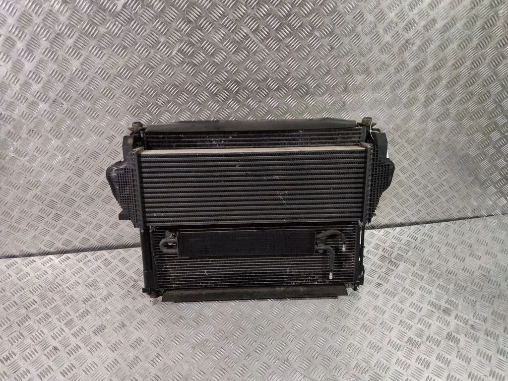 Radiator set 52014787AB