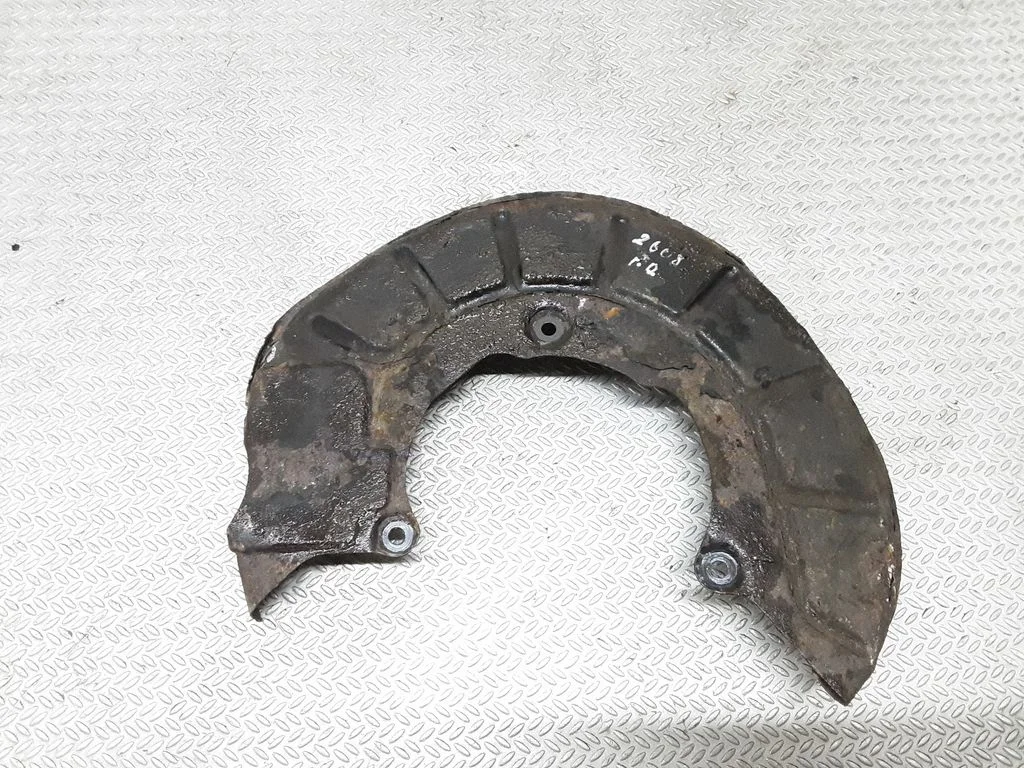 Front brake disc dust cover plate – right