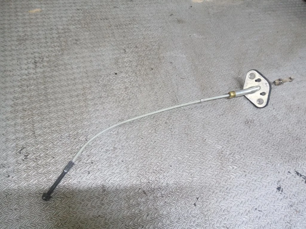 Handbrake/parking brake wiring cable
