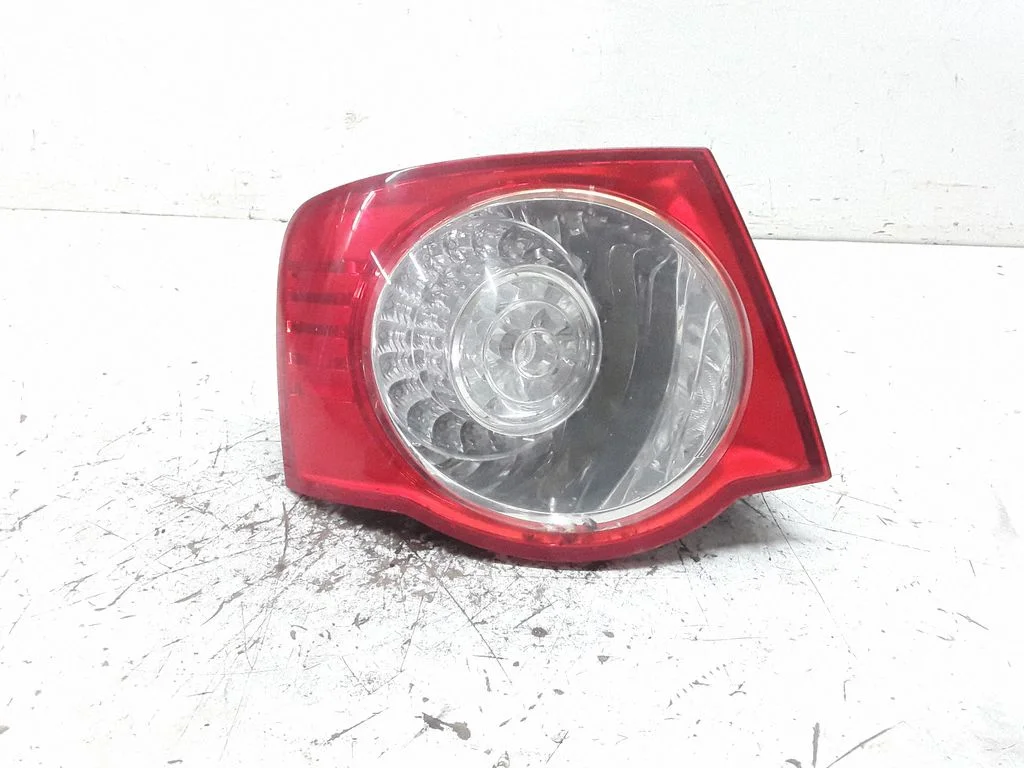 Rear/tail lights 1K5945095G