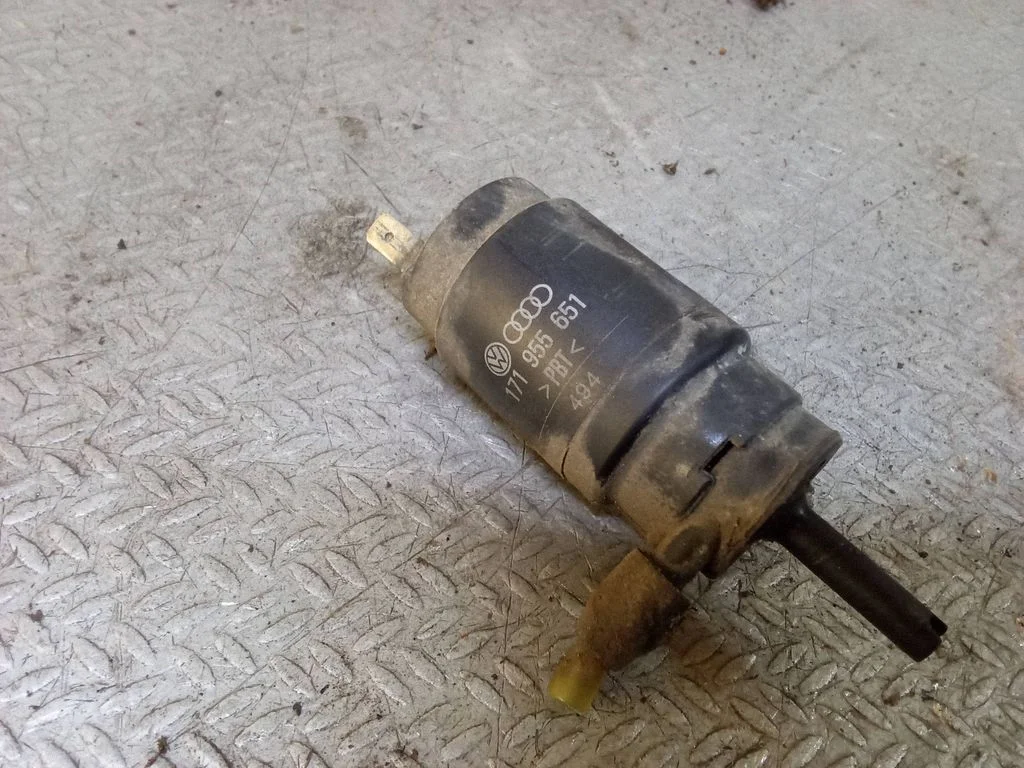 Windscreen/windshield washer pump 171955651