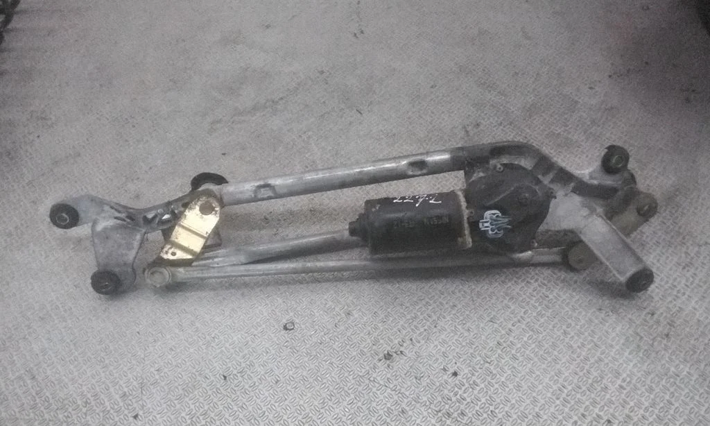 Mechanizm wycieraczek (trapez) 28810AU310