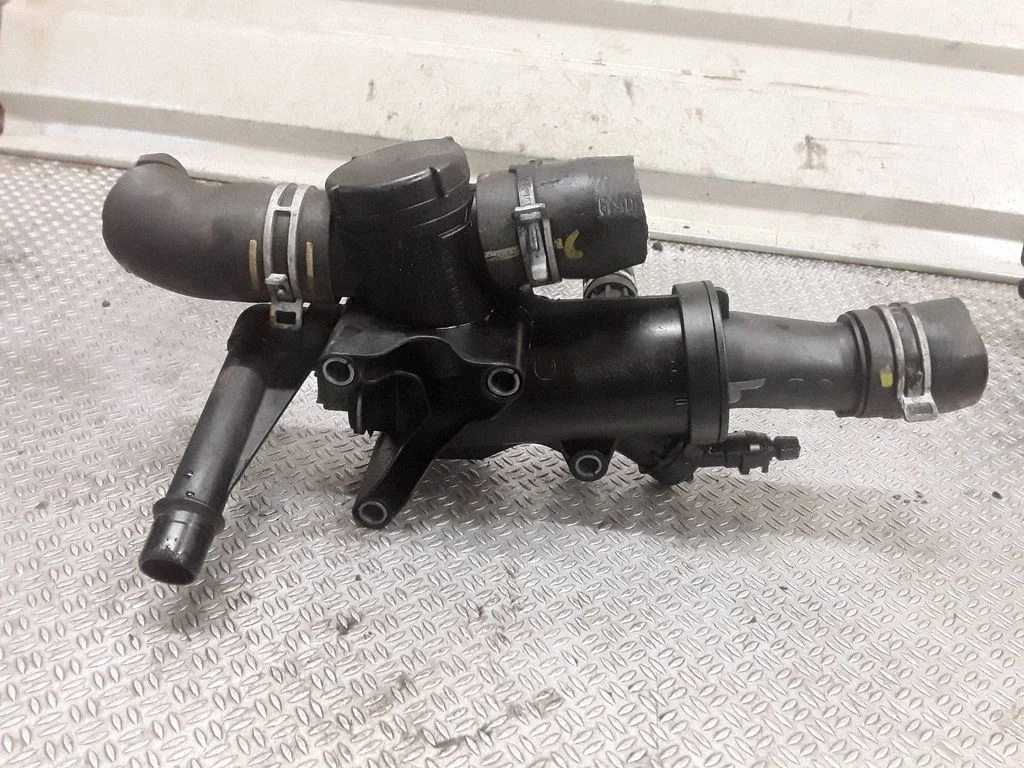 Thermostat/thermostat housing – Citroen C5 (2008-2016)