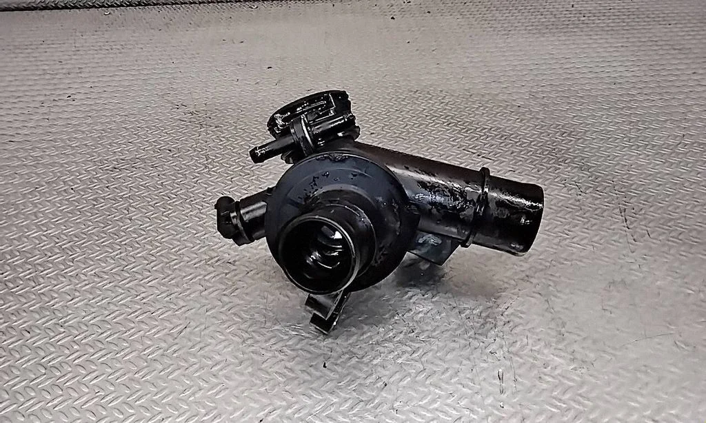 Termostaat / termostaadi korpus – Mercedes-Benz Vito Viano W447 (2014-)
