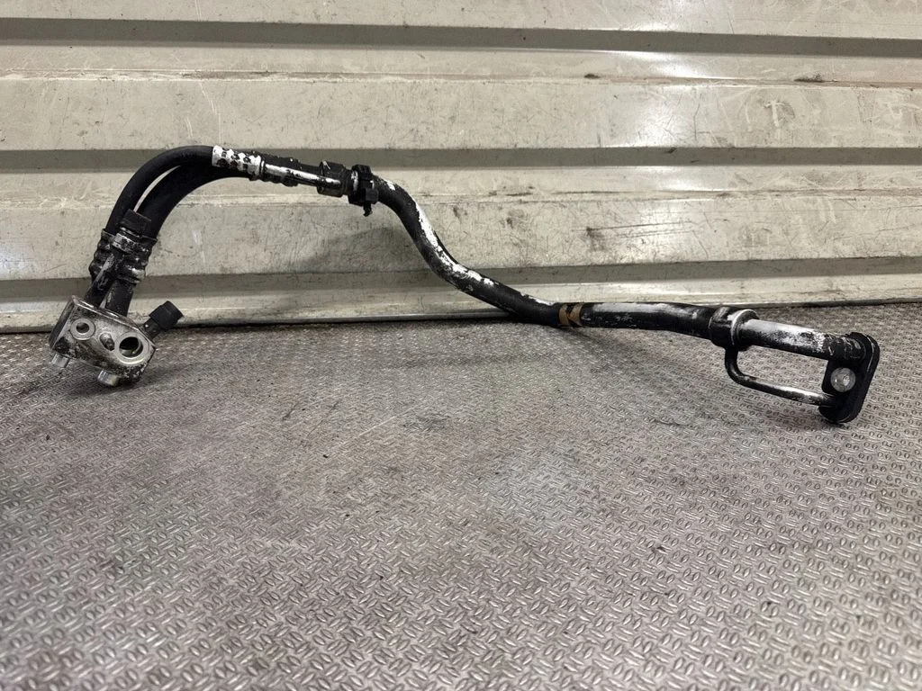 Air conditioning (A/C) pipe/hose