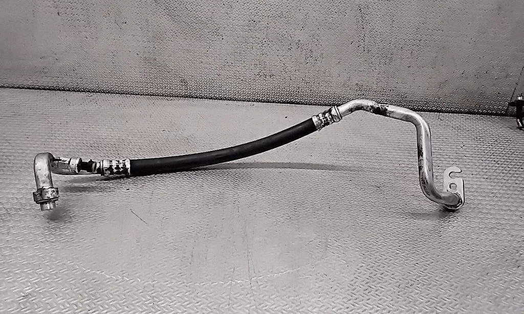 Air conditioning (A/C) pipe/hose
