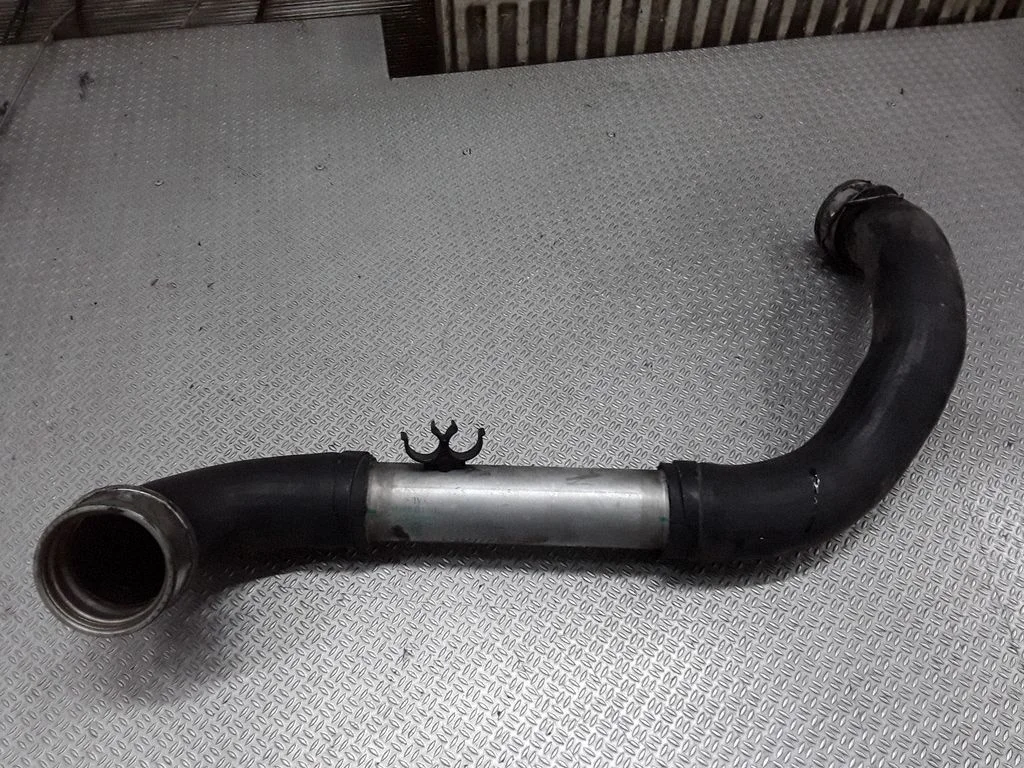 Intercooler hose/pipe 3D0145840H