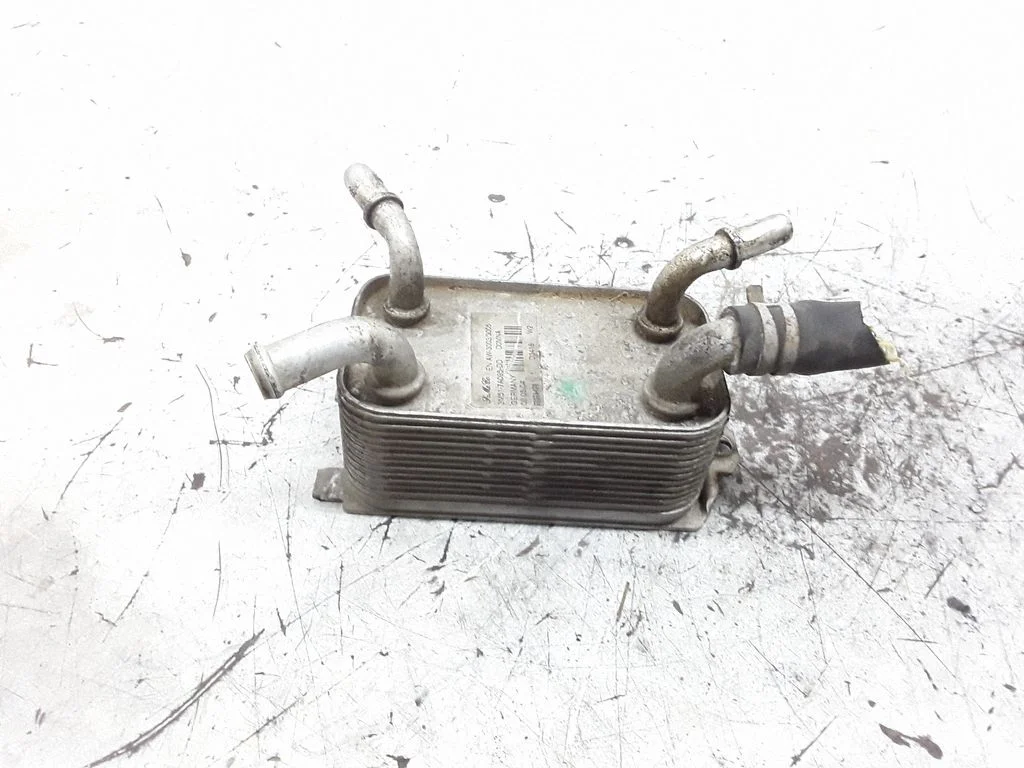 Transmisijas eļļas dzesētājs 3M517A095