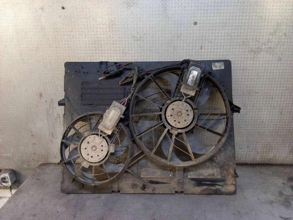 Electric radiator cooling fan 7L0121203F