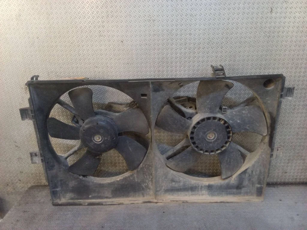 Electric radiator cooling fan