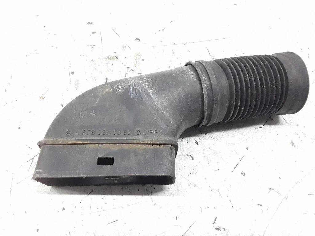 Air intake duct part A6680940382