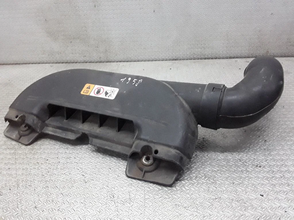 Air intake duct part – KIA Ceed (2006-2012)