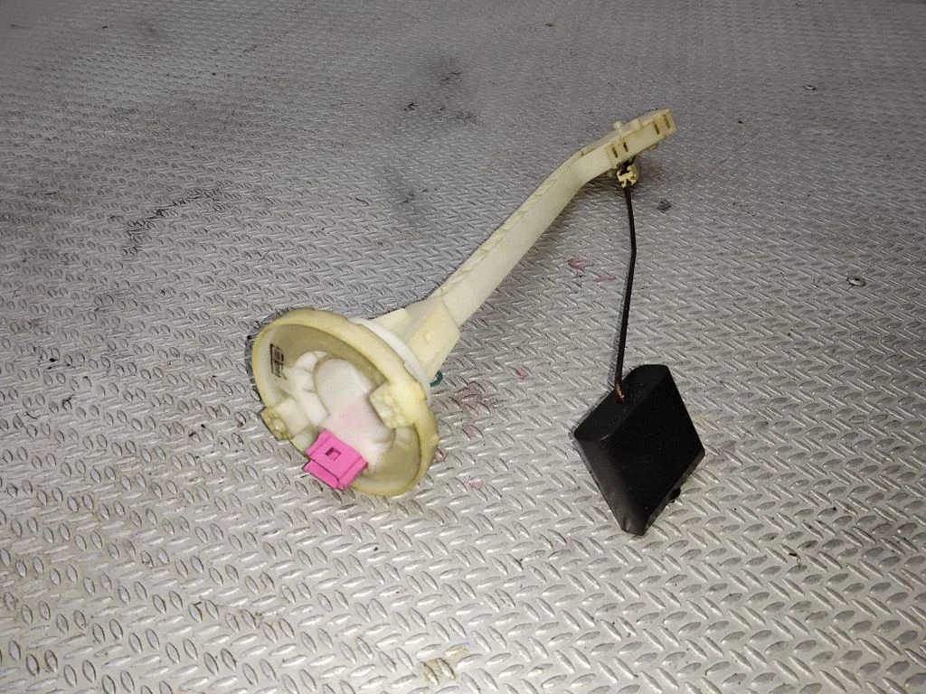 Fuel level sensor M1589333064