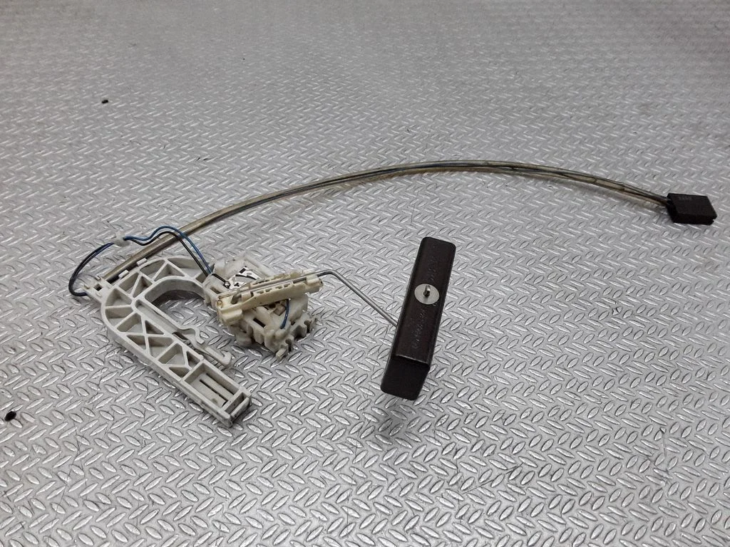 Fuel level sensor – Volkswagen Phaeton (2002-2016)
